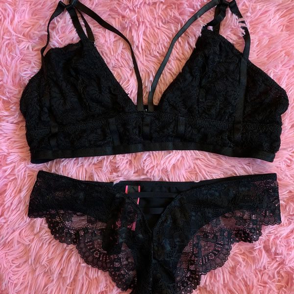Black Lace Bra and Panties Set